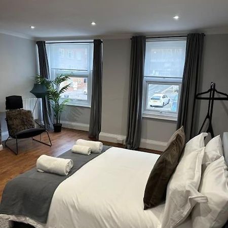 High Wycombe Centre- 2 Bed Flat Apartment Luaran gambar