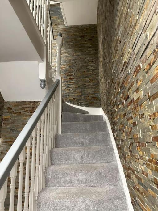 High Wycombe Centre- 2 Bed Flat Apartment Luaran gambar
