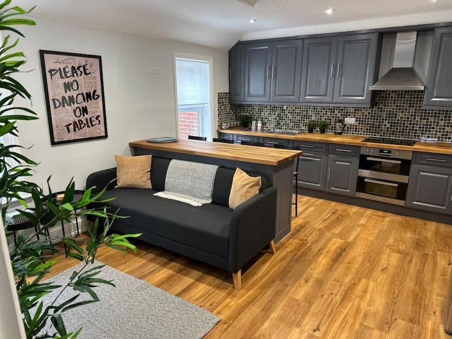 High Wycombe Centre- 2 Bed Flat Apartment Luaran gambar